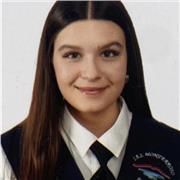 Profesora apta de apoyo de inglés para niños pequeños.